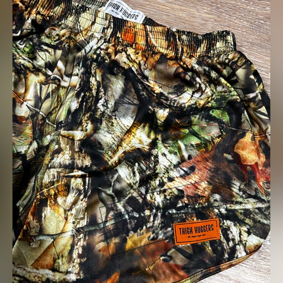 Camo Thigh Huggers - Picture 3 of 4